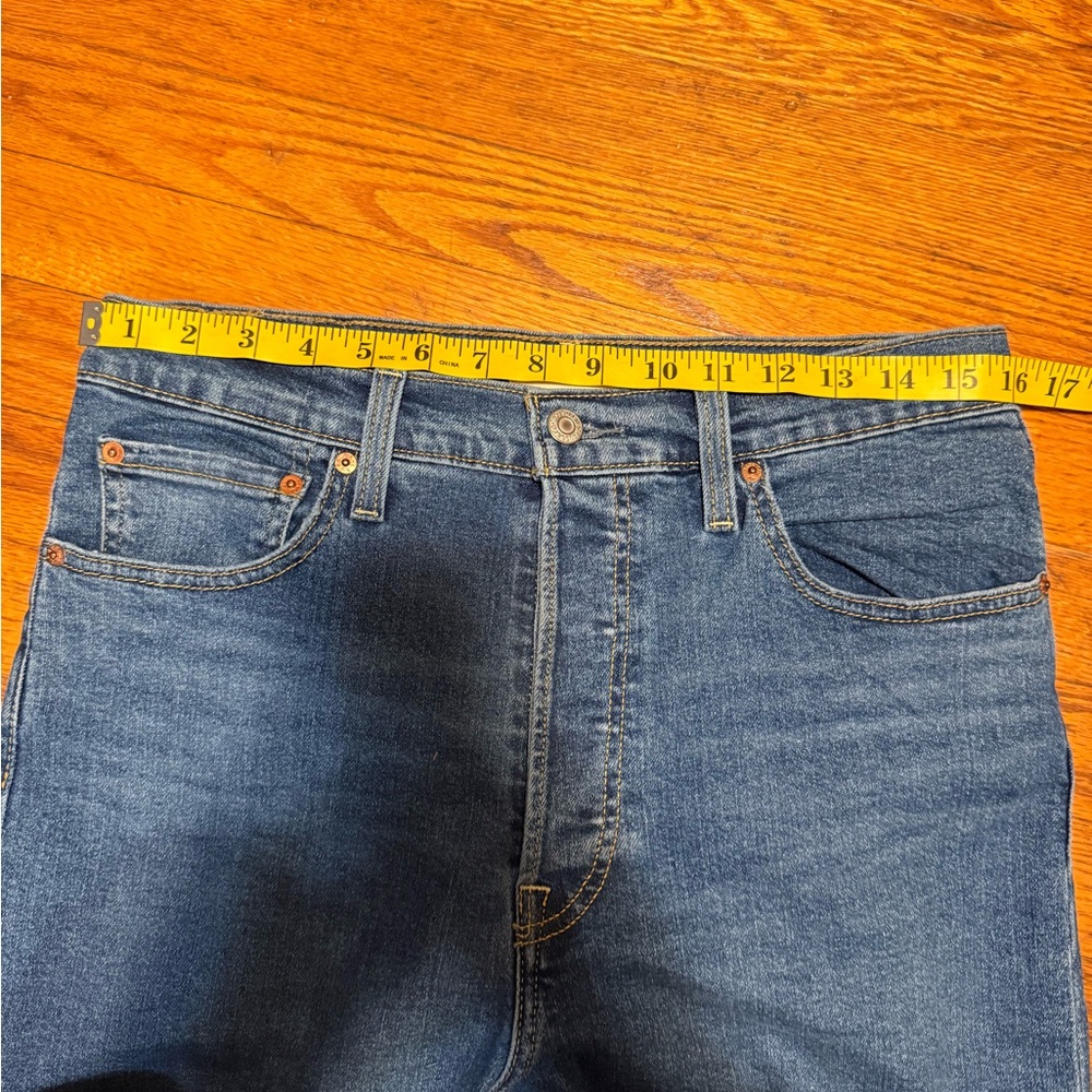 Levi's rib cage ankle size 30 - Picture 6 of 6